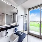 Yotel Geneva
