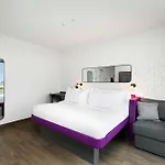 Hotel Yotel Geneva Founex