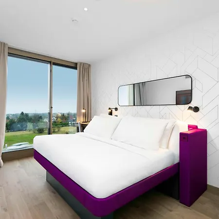 Yotel Geneva 4*