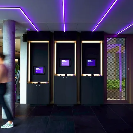 Yotel Geneva