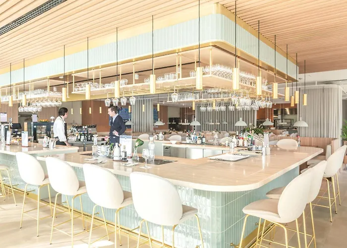 Yotel Geneva Hotel 4*