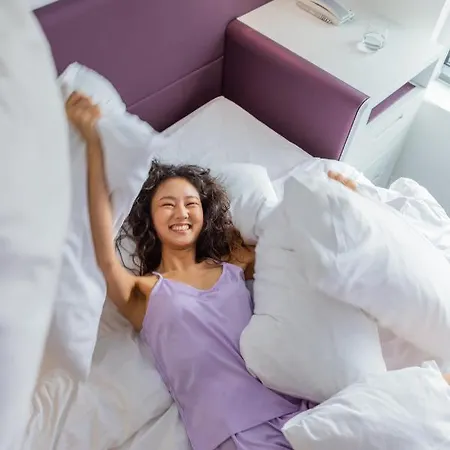 Yotel Geneva