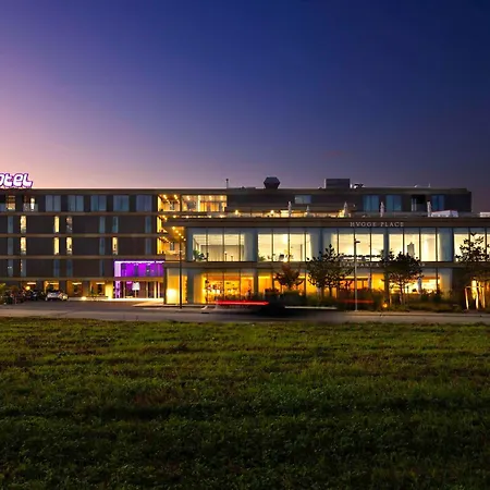 Yotel Geneva